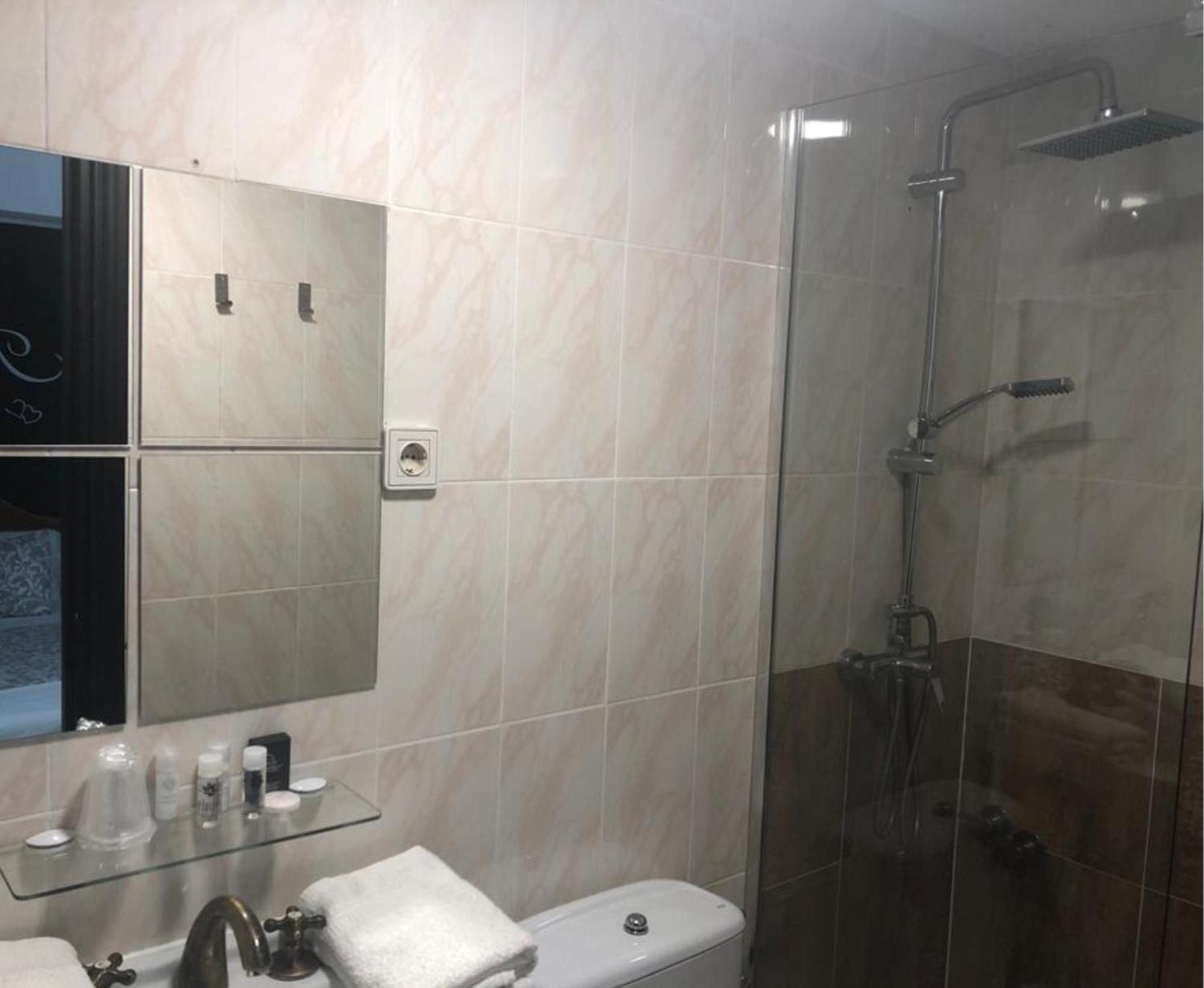 Altura Hostal Victoria מראה חיצוני תמונה